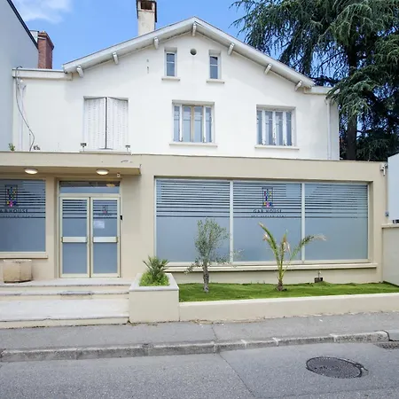 Gab House * 布龙
